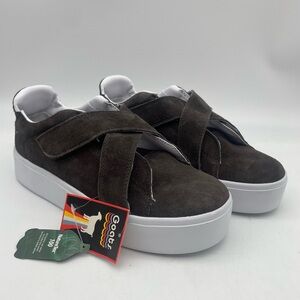 Goats brown/gray sneakers. Size 9.5